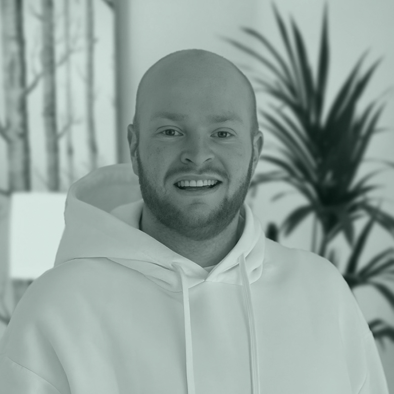 Oli, Web Development